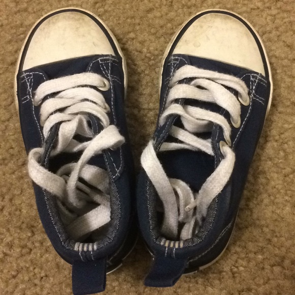 Toddler Shoes Bundle (Crocks, Puma, Hilfiger,...) - Picture 4 of 6